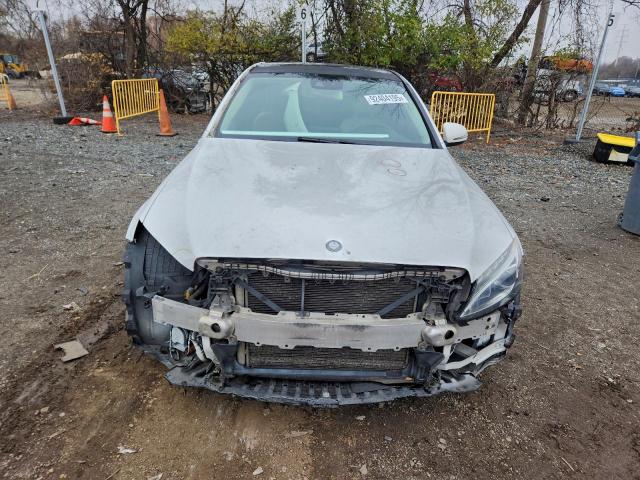 Mercedes-Benz C-Class 300 Image 11