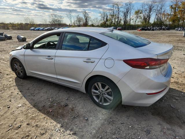 Hyundai ELANTRA Sel Image 3