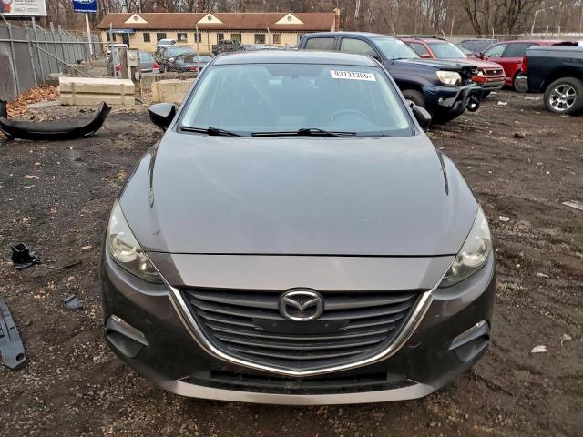 Mazda 3 Touring Image 6