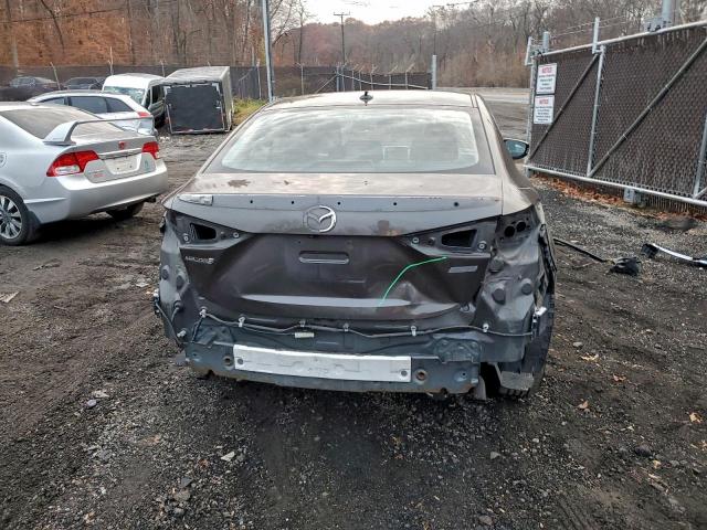 Mazda 3 Touring Image 7