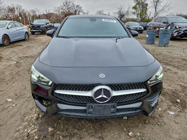 Mercedes-Benz Cla-class 250 4matic Image 9