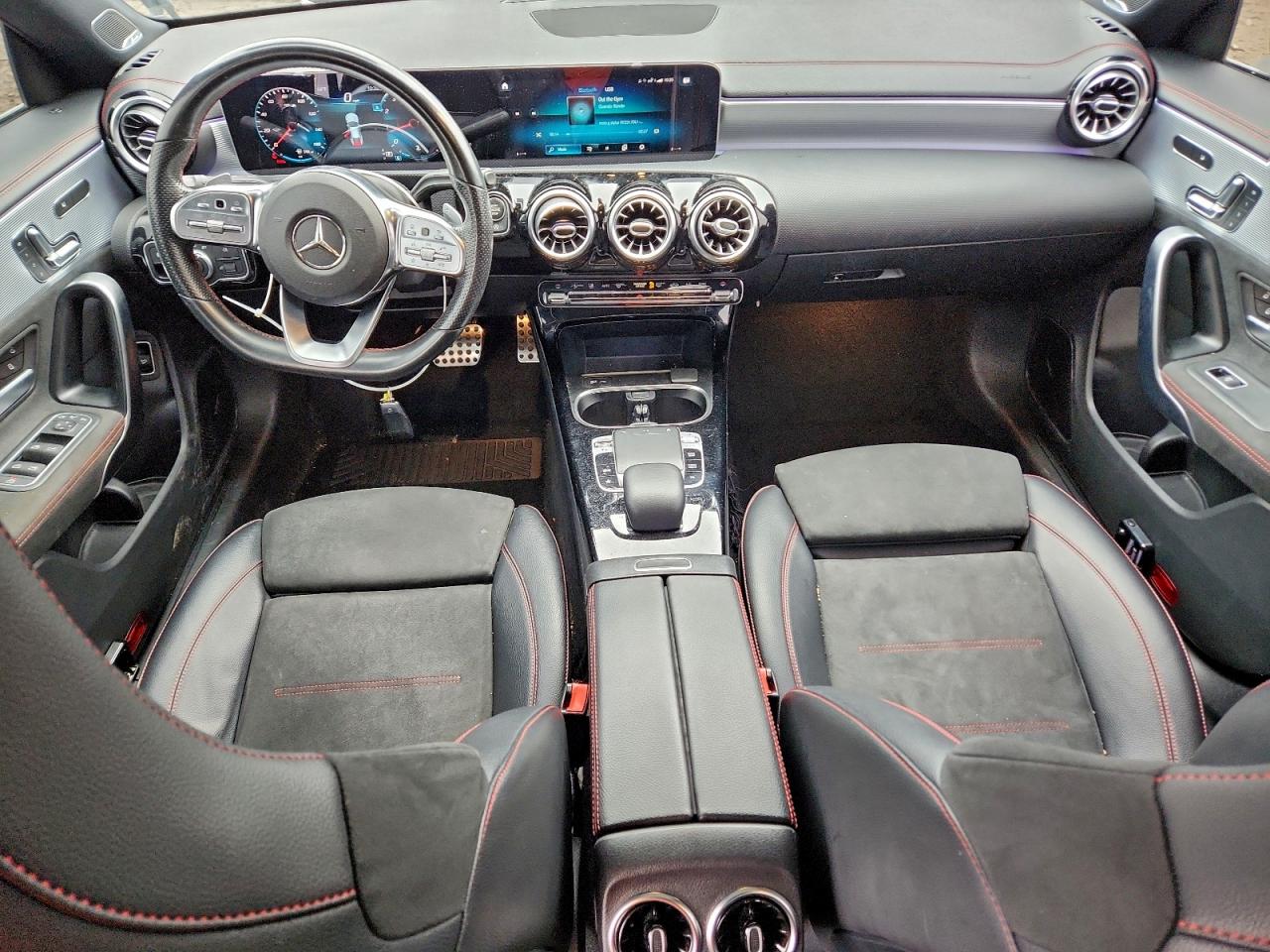 Mercedes-Benz Cla-class 250 4matic Image 6