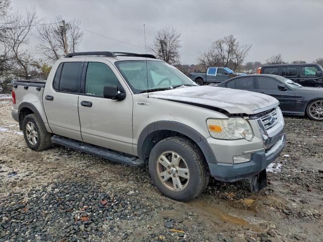 Ford Explorer Xlt Image 8