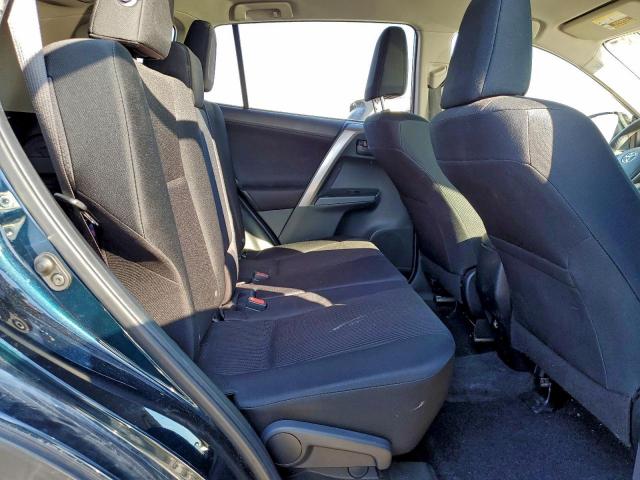 Toyota RAV4 Le Image 12