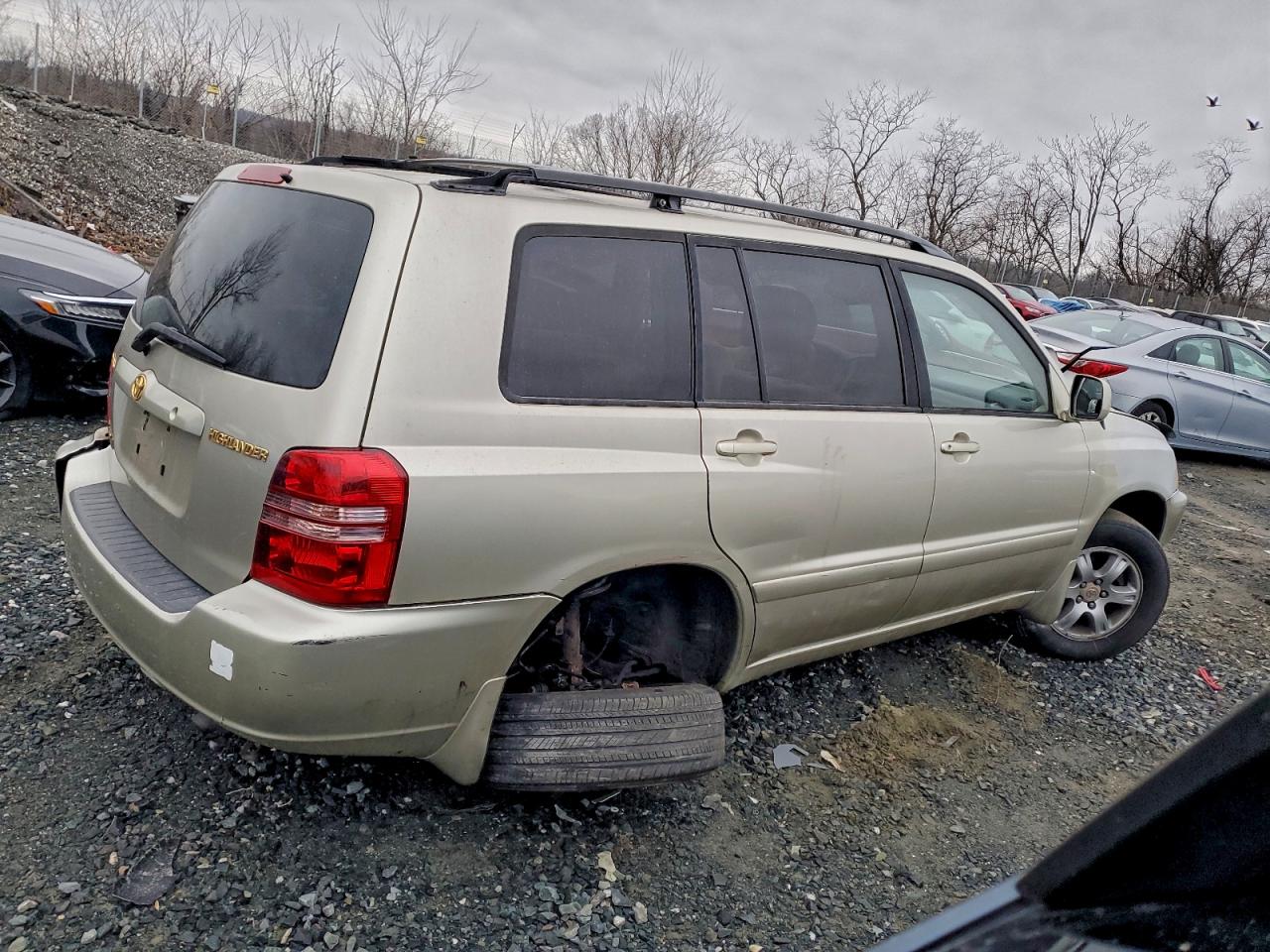 Toyota Highlander Image 2