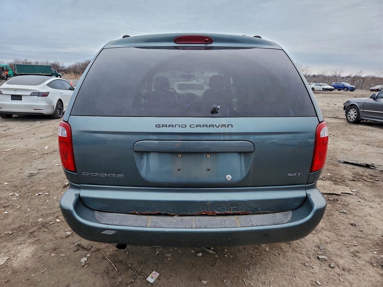 Dodge Caravan Sxt Image 12