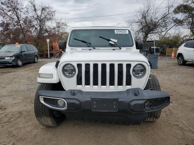Jeep Wrangler Sahara 4xe Image 4