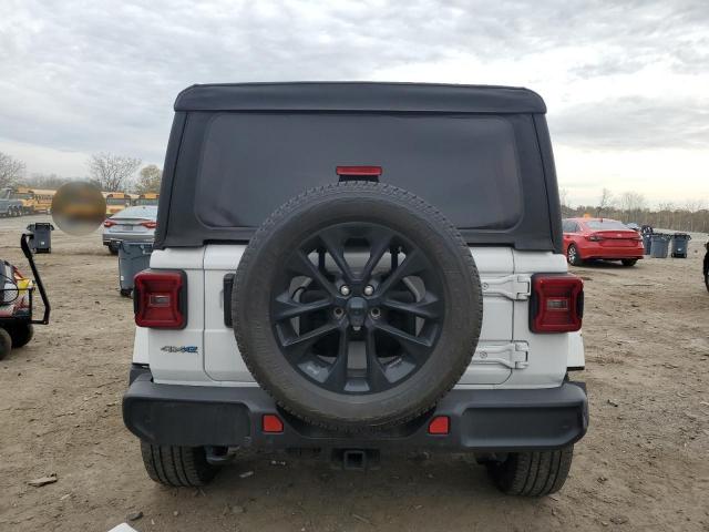 Jeep Wrangler Sahara 4xe Image 12