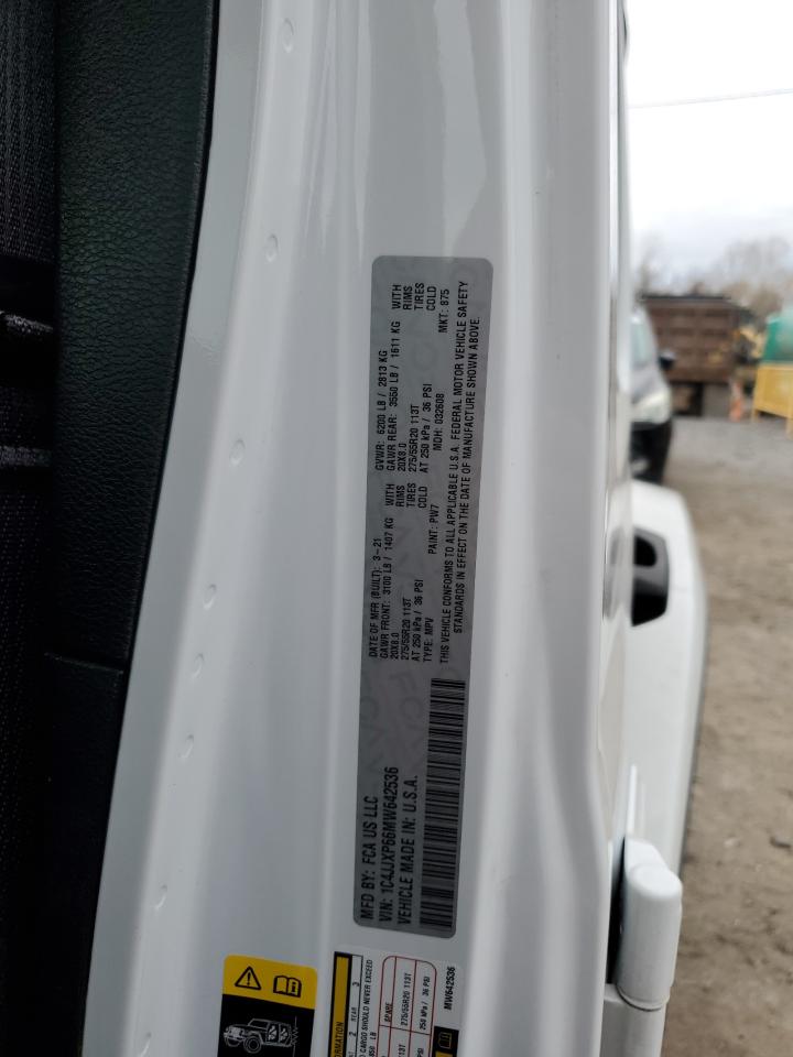 Jeep Wrangler Sahara 4xe Image 6