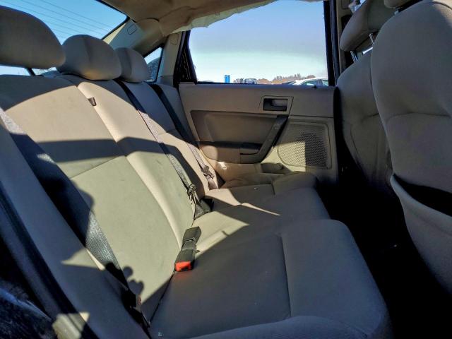 Ford Focus S Image 9