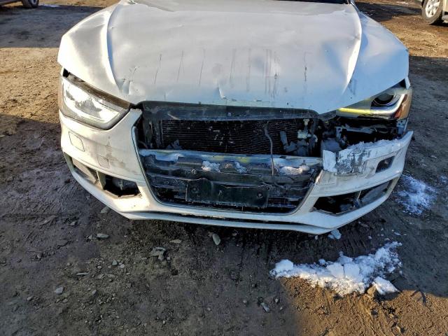 Audi A4 Premium Plus Image 12