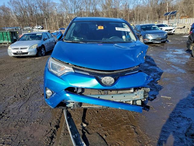 Toyota RAV4 Adventure Image 3