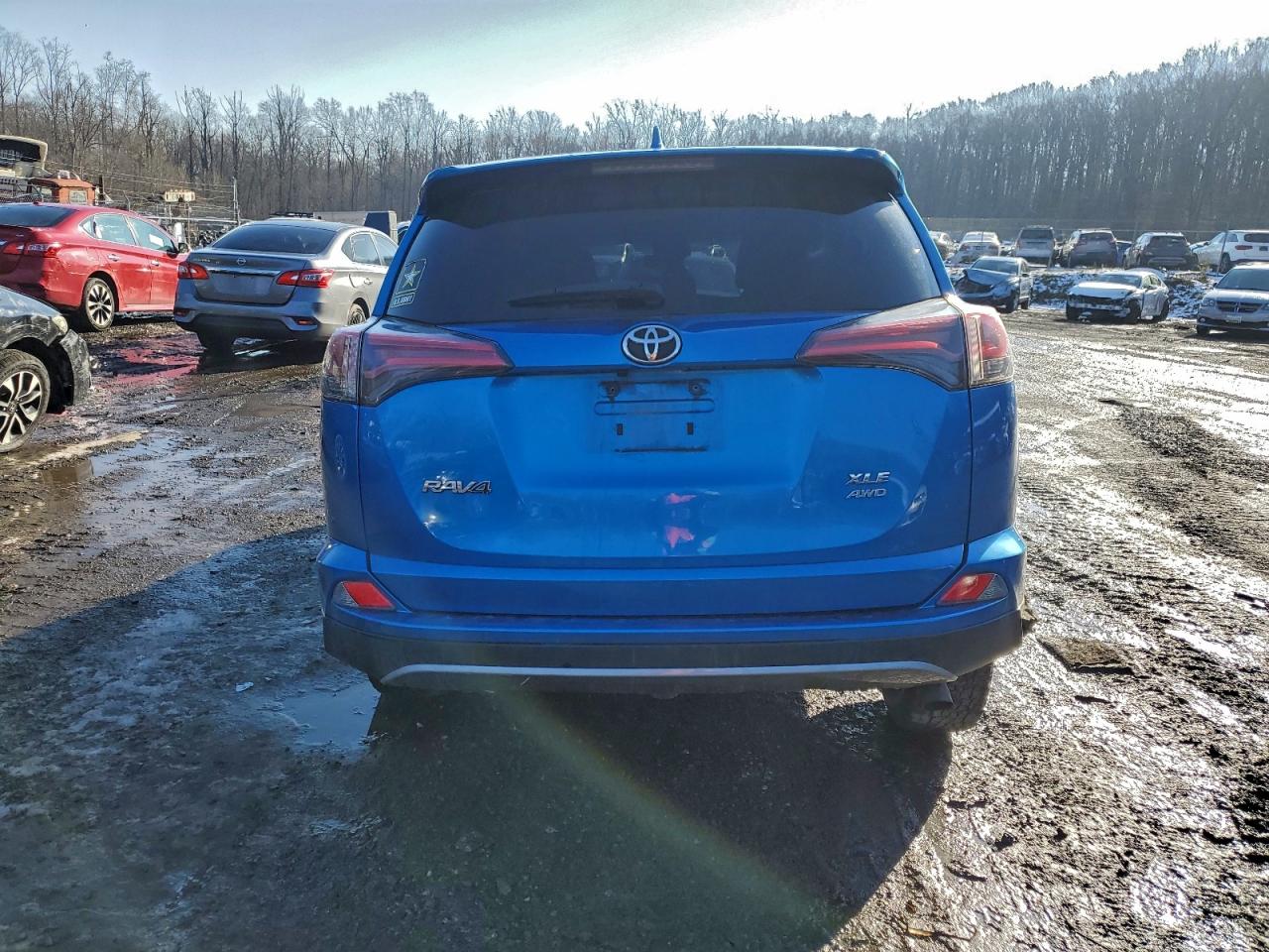 Toyota RAV4 Adventure Image 4