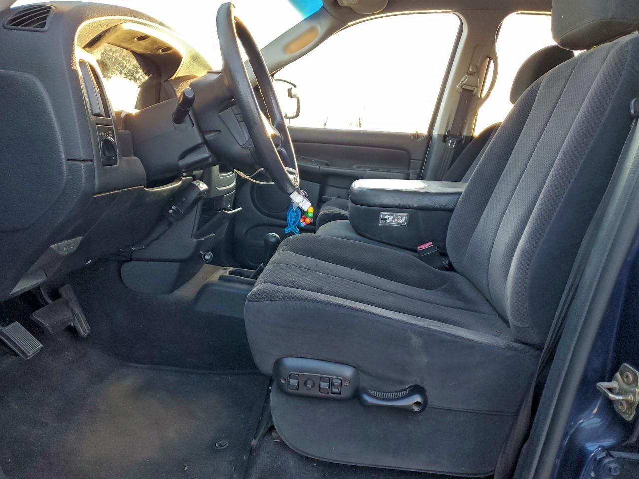 Dodge Ram 1500 St Image 12