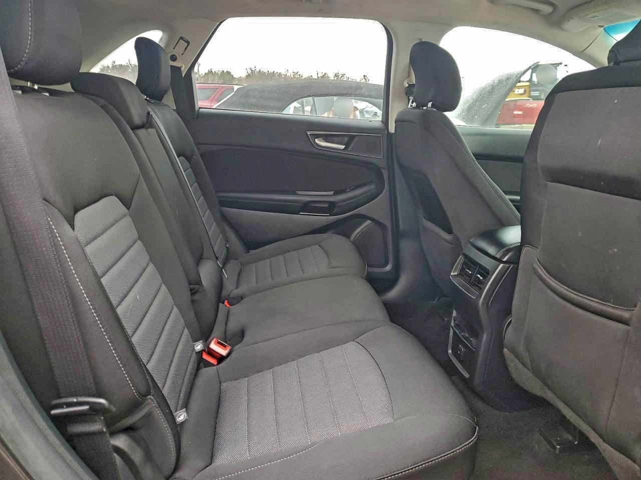 Ford Edge Se Image 12