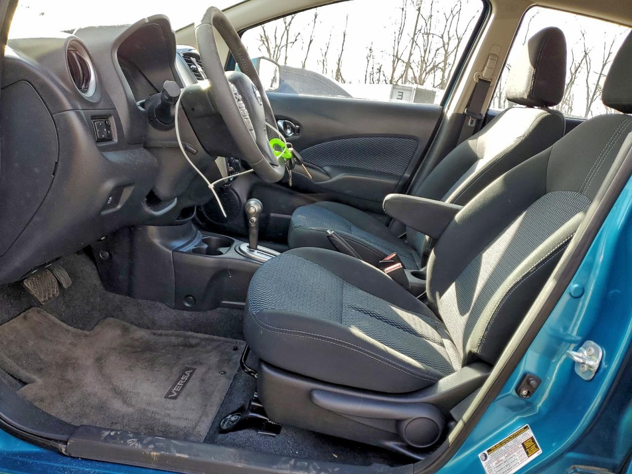 Nissan Versa S Image 4