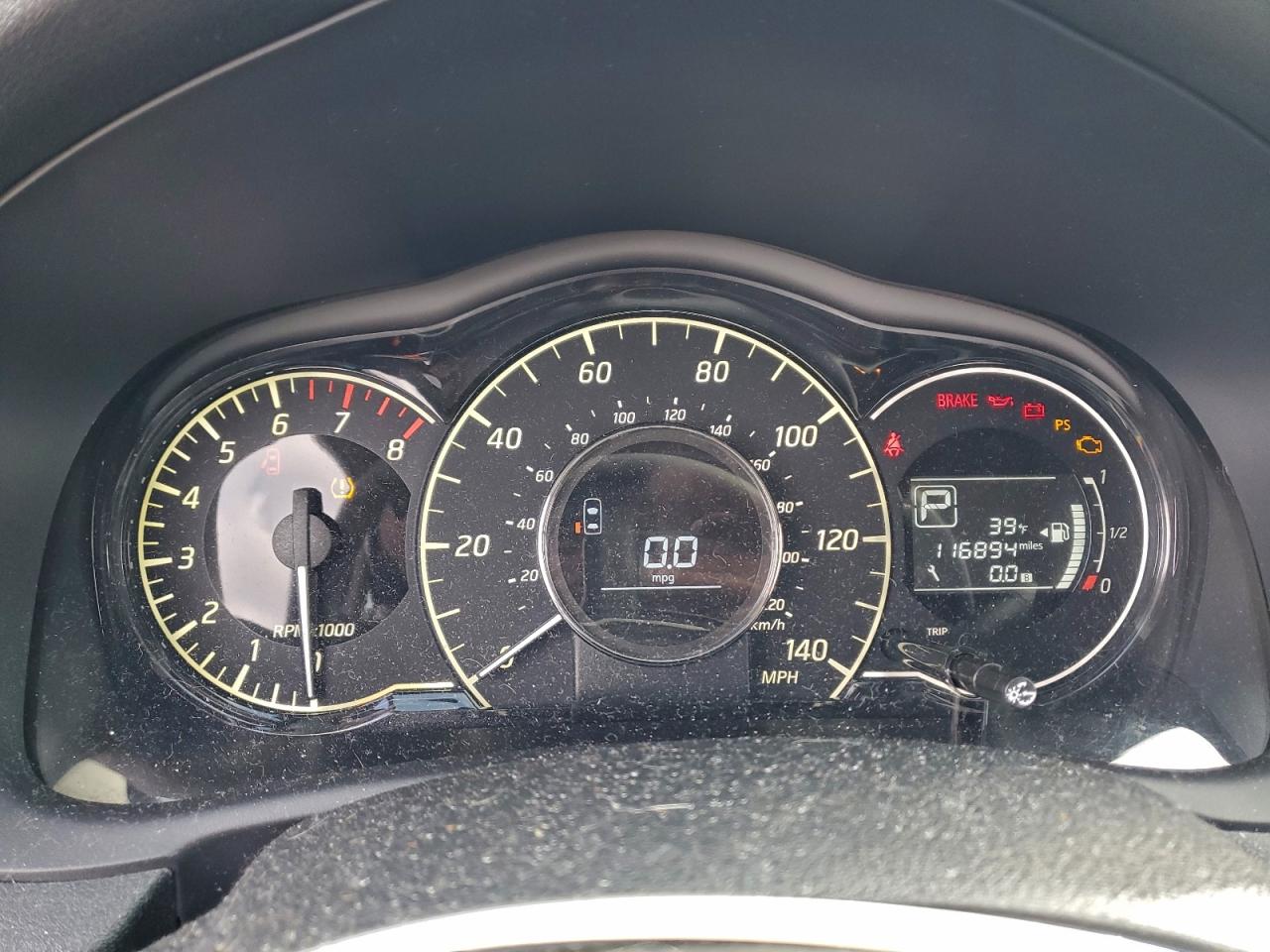 Nissan Versa S Image 11