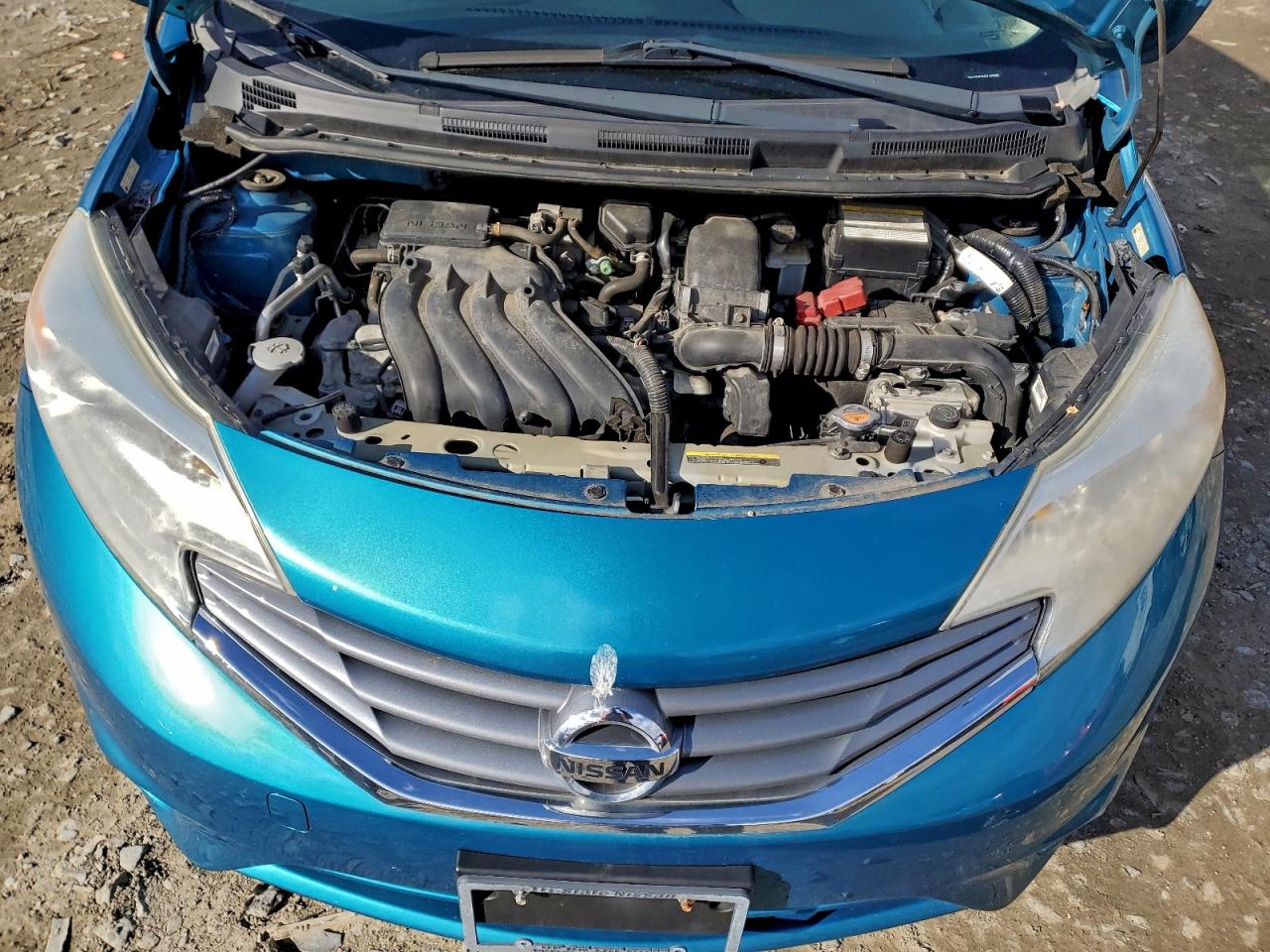 Nissan Versa S Image 12