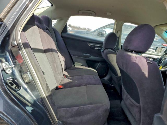 Nissan Altima 2.5 Image 8