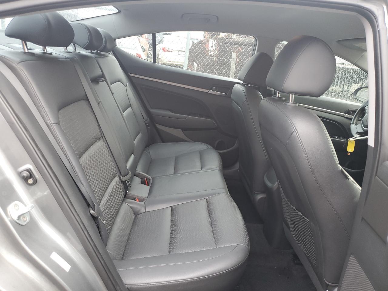 Hyundai ELANTRA Se Image 3