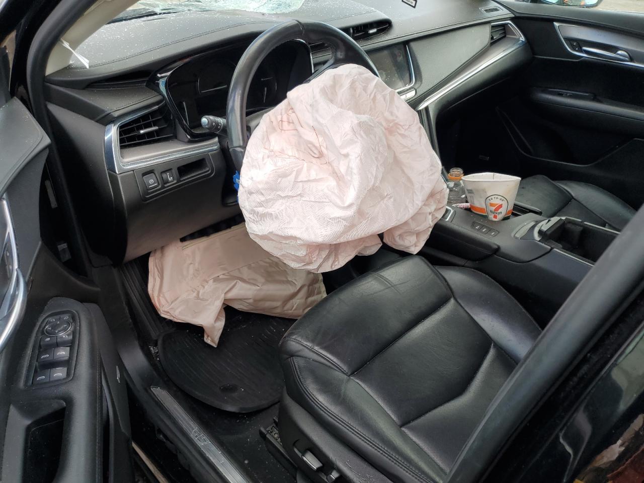 Cadillac XT5 Luxury Image 9