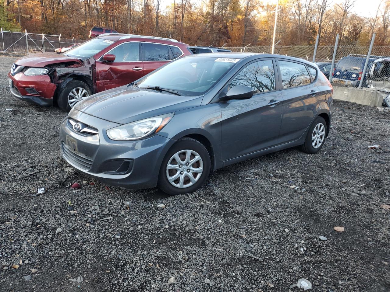 Hyundai ACCENT Gls Image 1