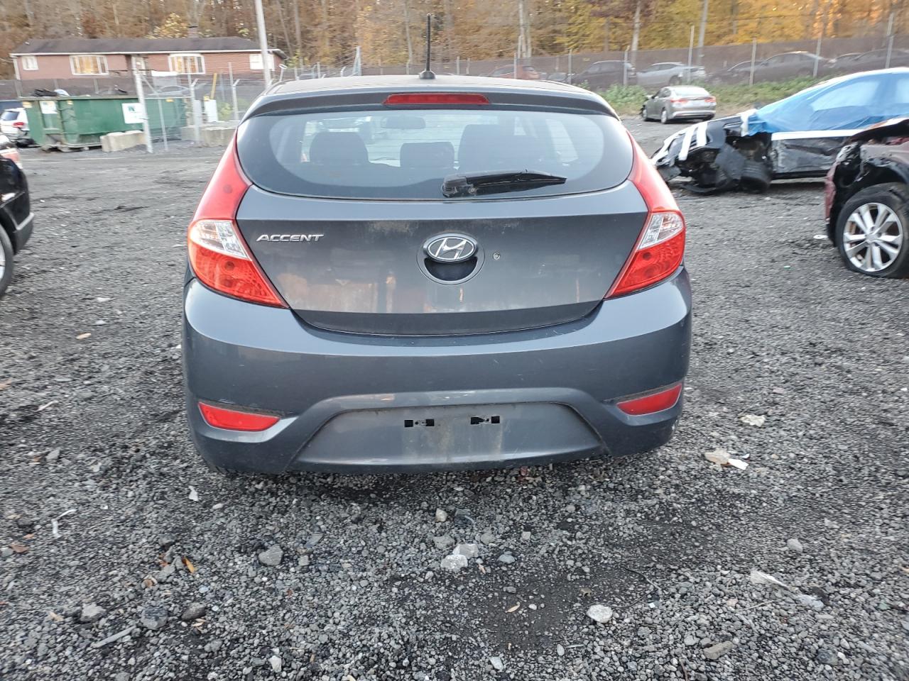 Hyundai ACCENT Gls Image 12