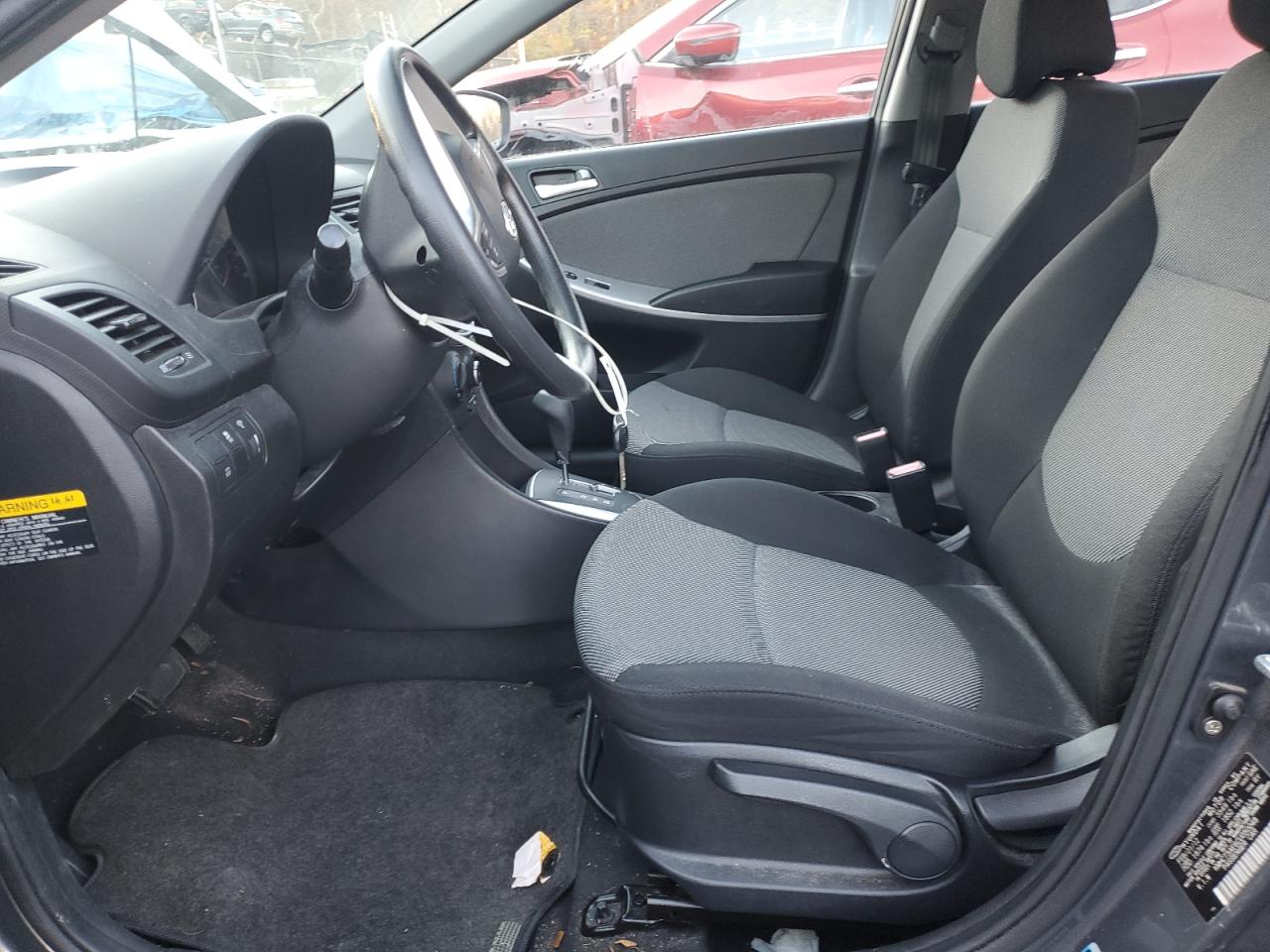 Hyundai ACCENT Gls Image 5