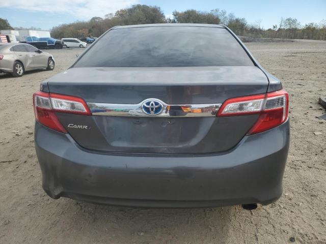 Toyota Camry Hybrid Image 5
