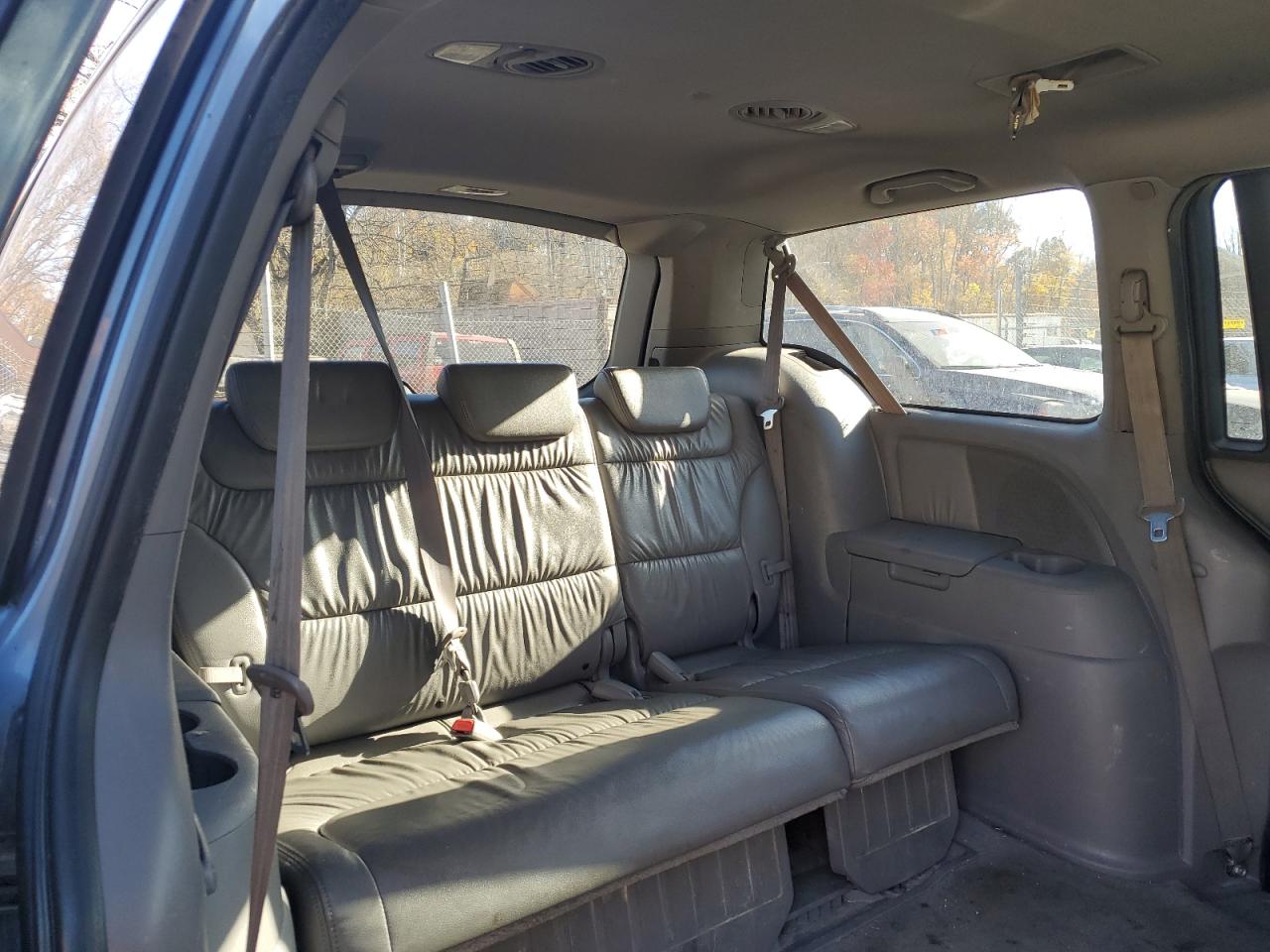 Honda Odyssey Touring Image 10