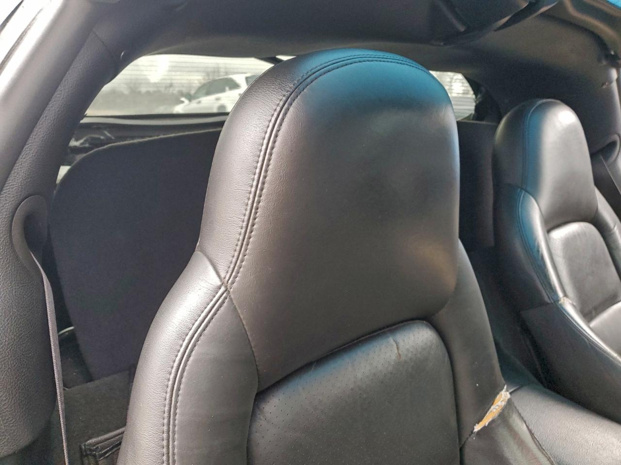 Chevrolet Corvette Image 9