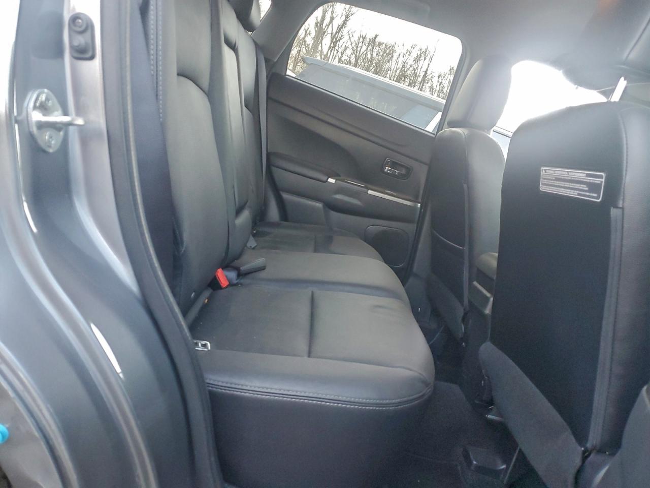 Mitsubishi Outlander Sel Image 7