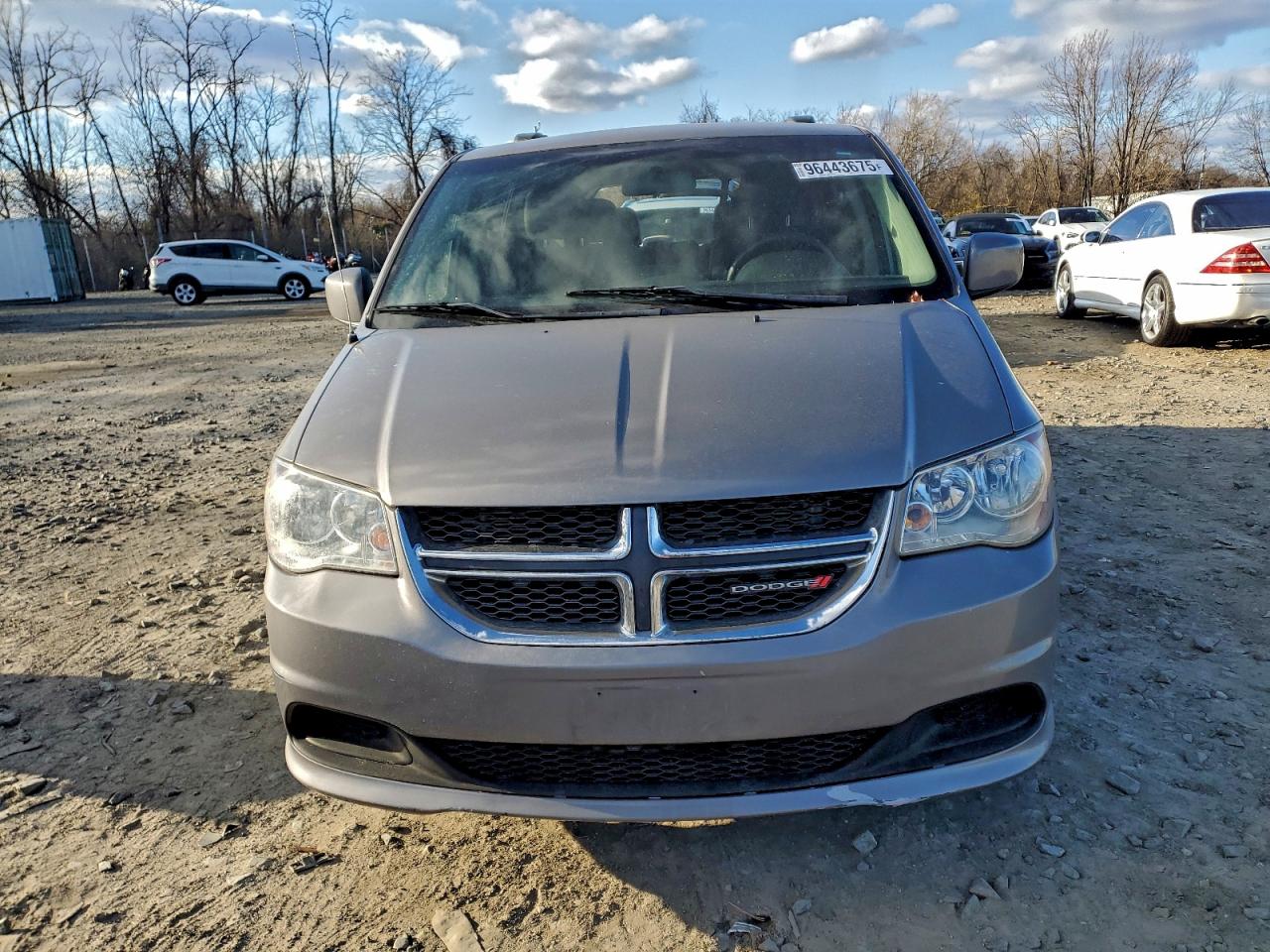 Dodge Caravan Sxt Image 3