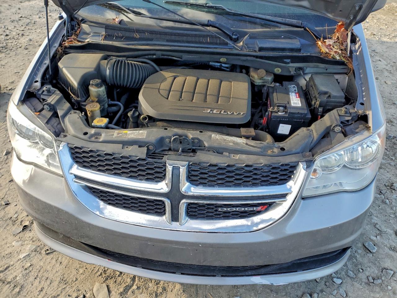 Dodge Caravan Sxt Image 9