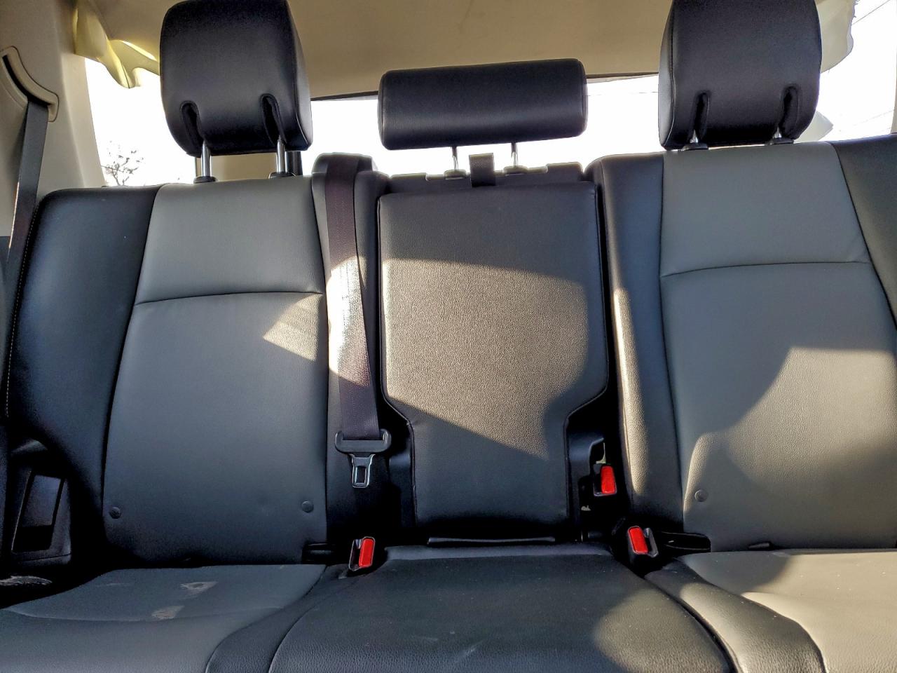 Toyota 4Runner Sr5/sr5 Premium Image 12