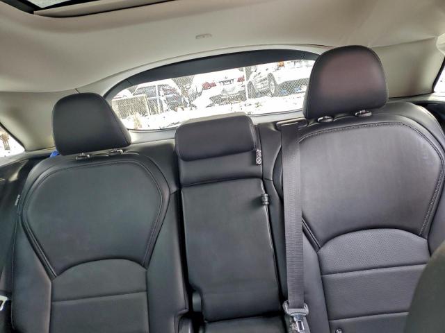 INFINITI Qx Essential Image 12