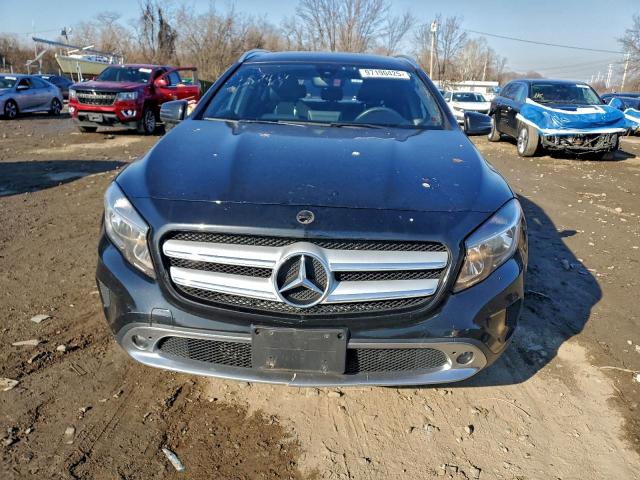 Mercedes-Benz GLA 250 Image 10