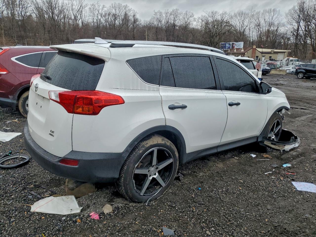 Toyota RAV4 Le Image 7