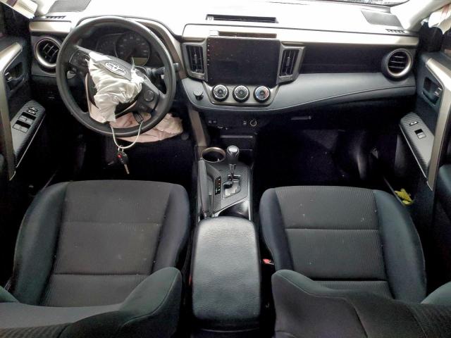 Toyota RAV4 Le Image 3