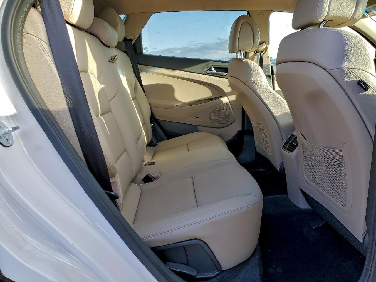 Hyundai TUCSON Limited Image 8