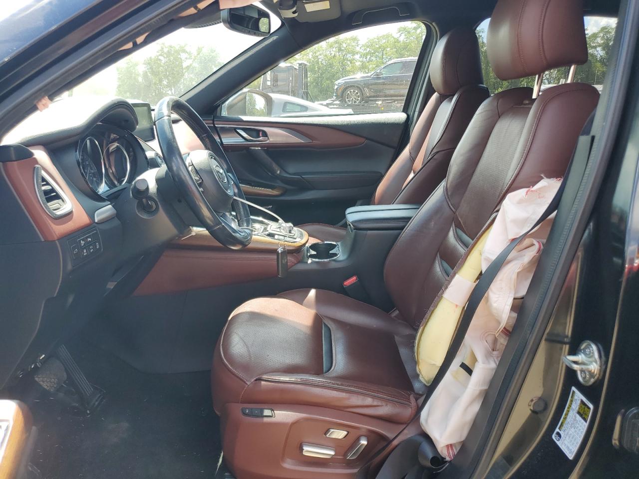 Mazda Cx Signature Image 11