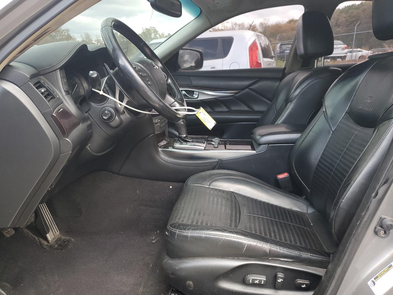 INFINITI M37 Image 6