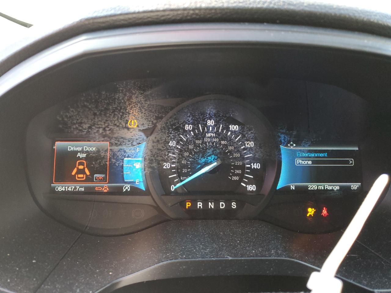 Ford Edge Titanium Image 3