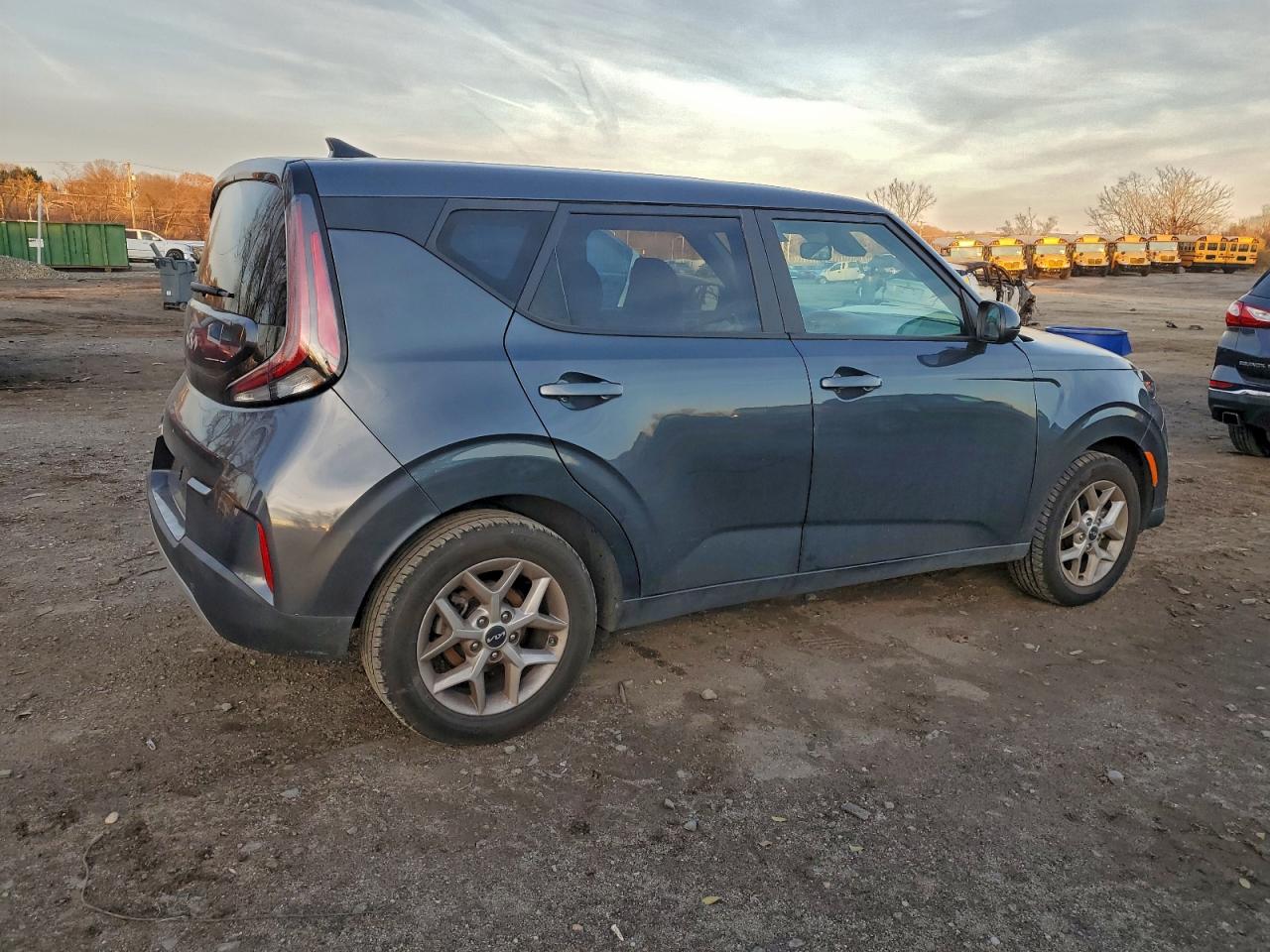 Kia Soul Lx Image 2