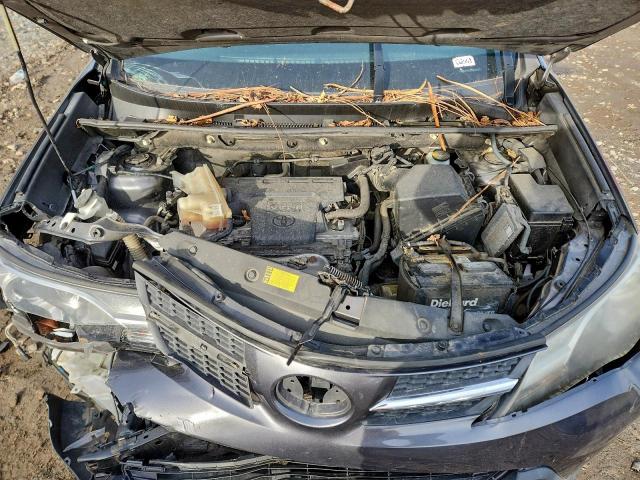 Toyota RAV4 Le Image 9