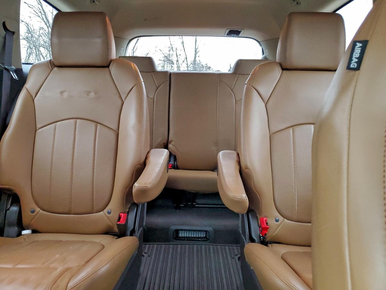 Buick Enclave Image 8