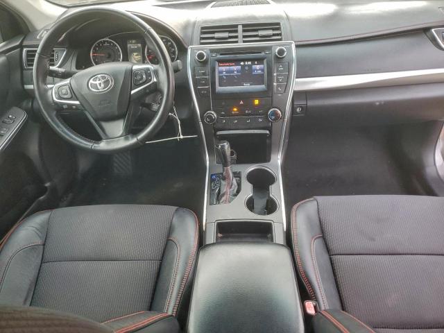 Toyota Camry Le Image 6