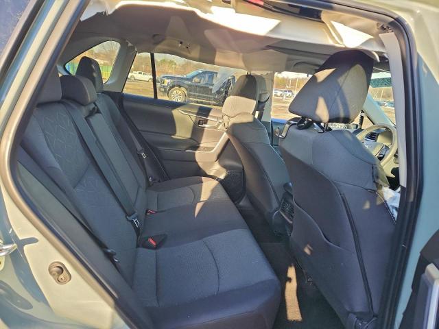 Toyota RAV4 Xle Image 7