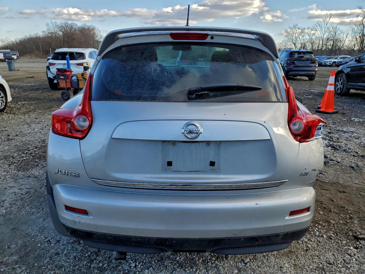 Nissan JUKE S Image 3