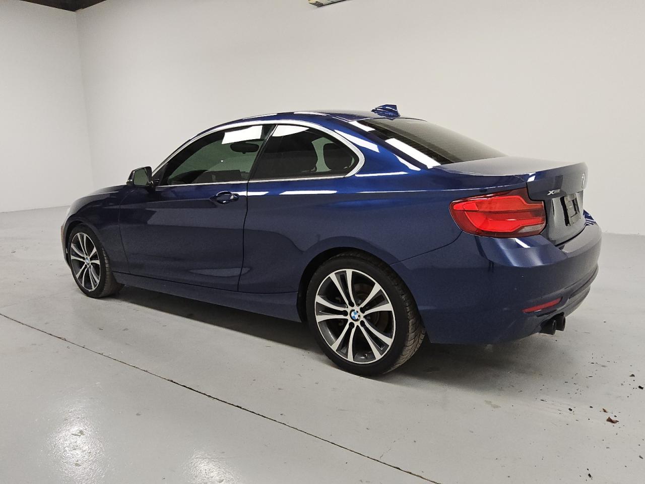 BMW 2 Series Image 11